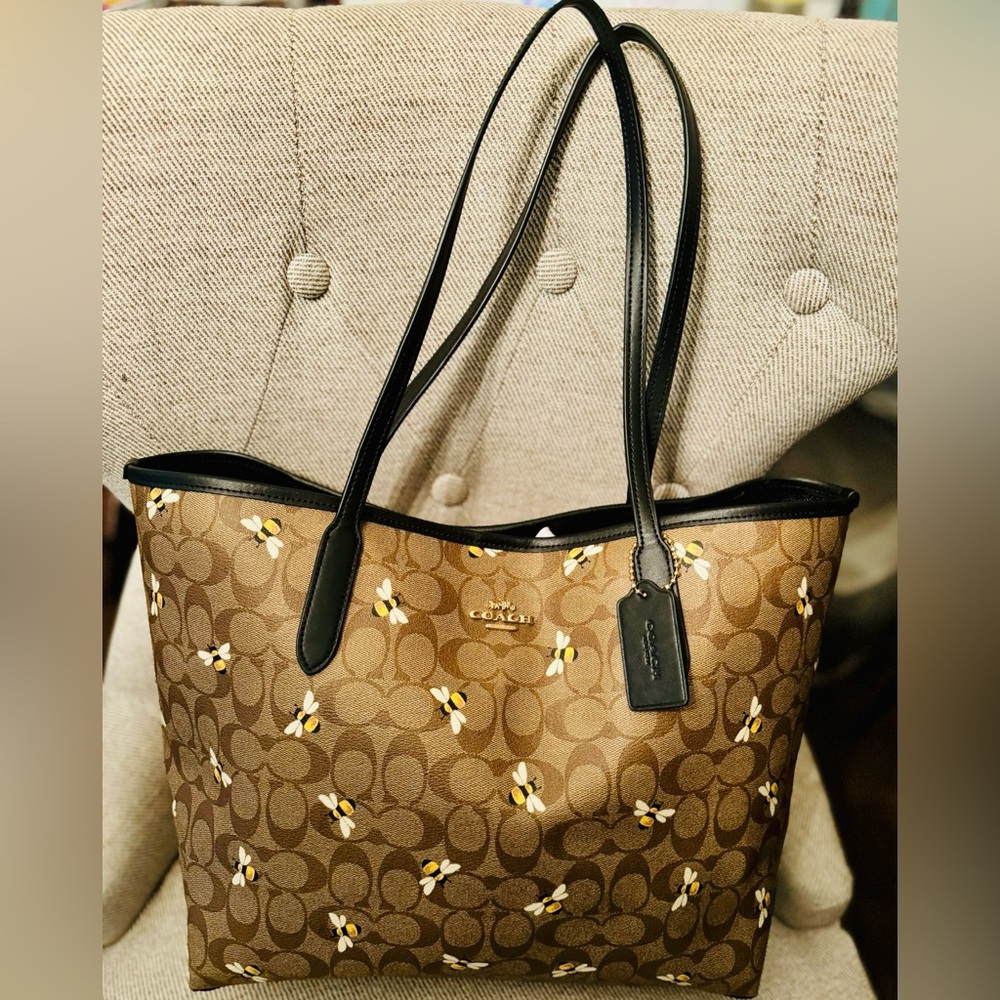 Coach bumble bee tote- only carried once and in excellent condition!